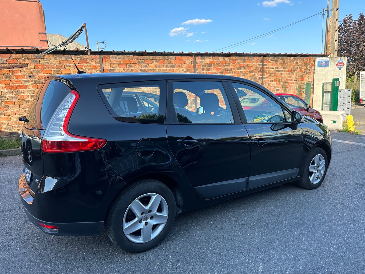 RENAULT Grand Scenic 1.5 DCI 112 CH 4X CB