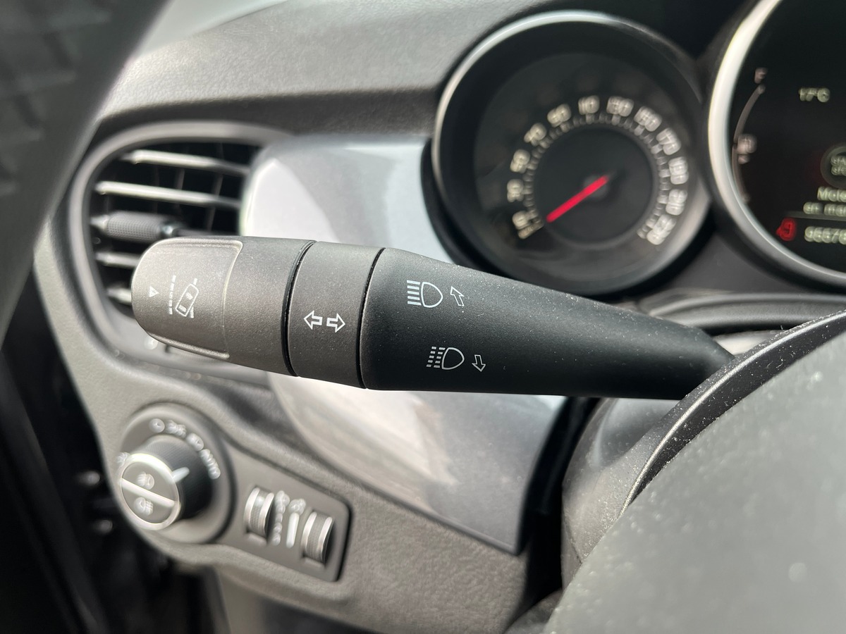 Fiat 500X 1.6 JTD 120ch LOUNGE, RADAR DE RECUL, GPS, REGULATEUR, LIMITEUR, FEUX AUTOMATIQUE