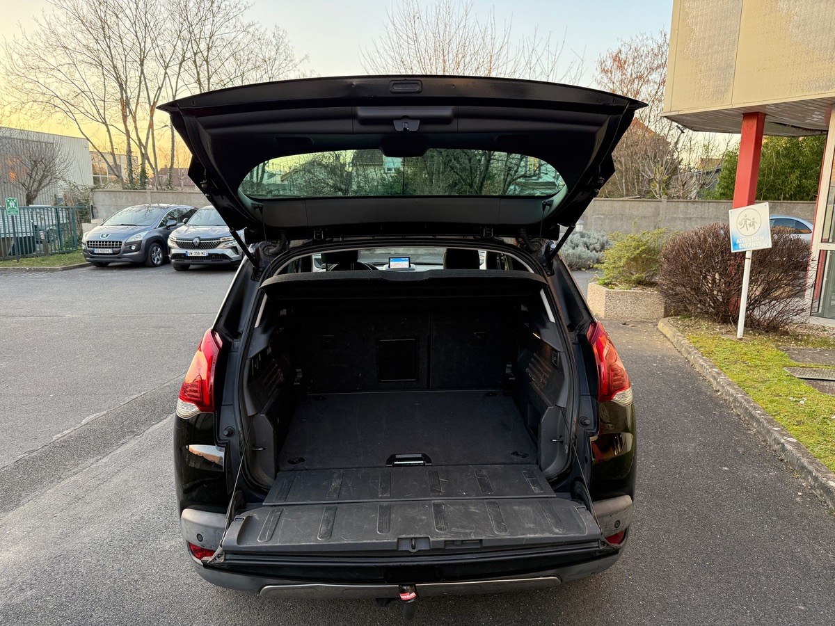 Peugeot 3008 1.6 e-HDI 115 CV allure en 4X carte bleu