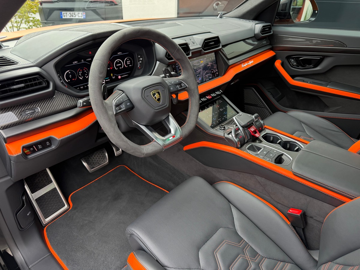 Lamborghini Urus 4.0 V8 800 CH SE / 1ERE MAIN / 14417 KMS