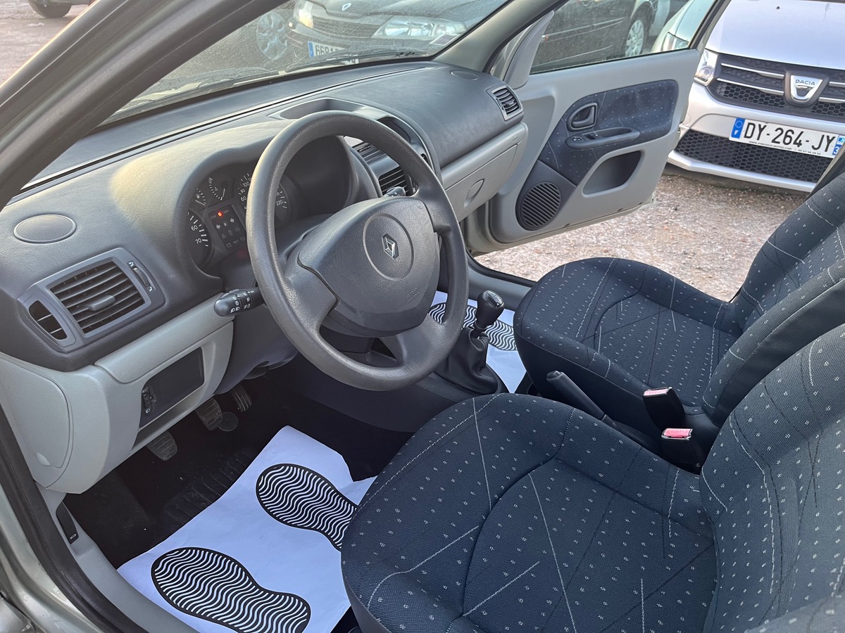 RENAULT Clio 1.2I