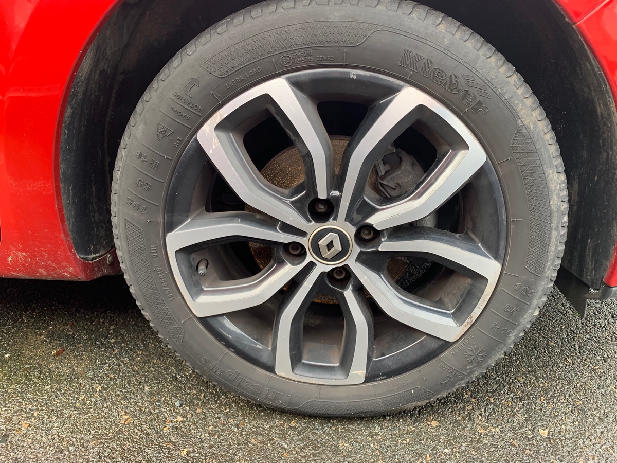 RENAULT Clio IV 90 ch | LIMITED | Phase 2 | GPS | Régulateur de vitesse | Feux LED | Isofix