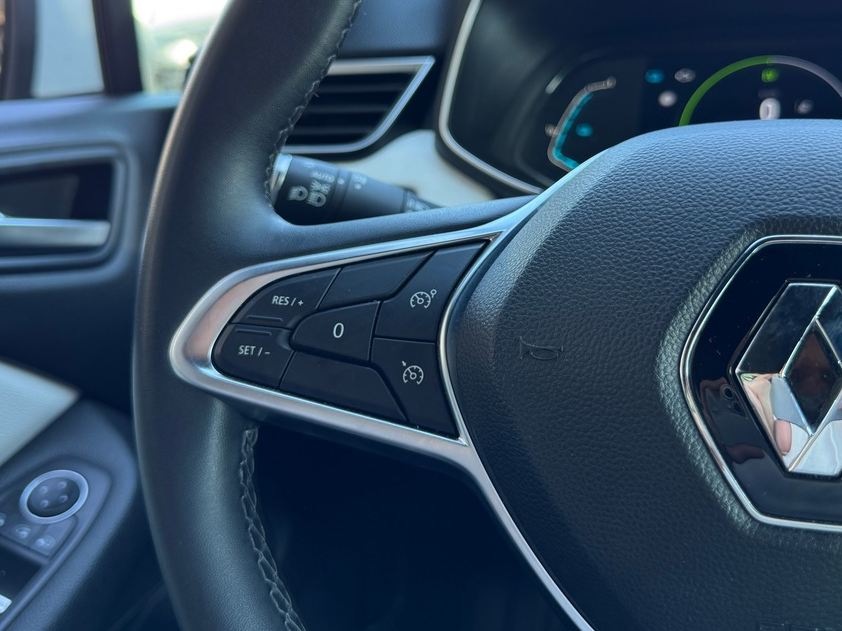 RENAULT Clio V 5 Intens E-TECH 1.6 i 140 Hybrid - Grand écran