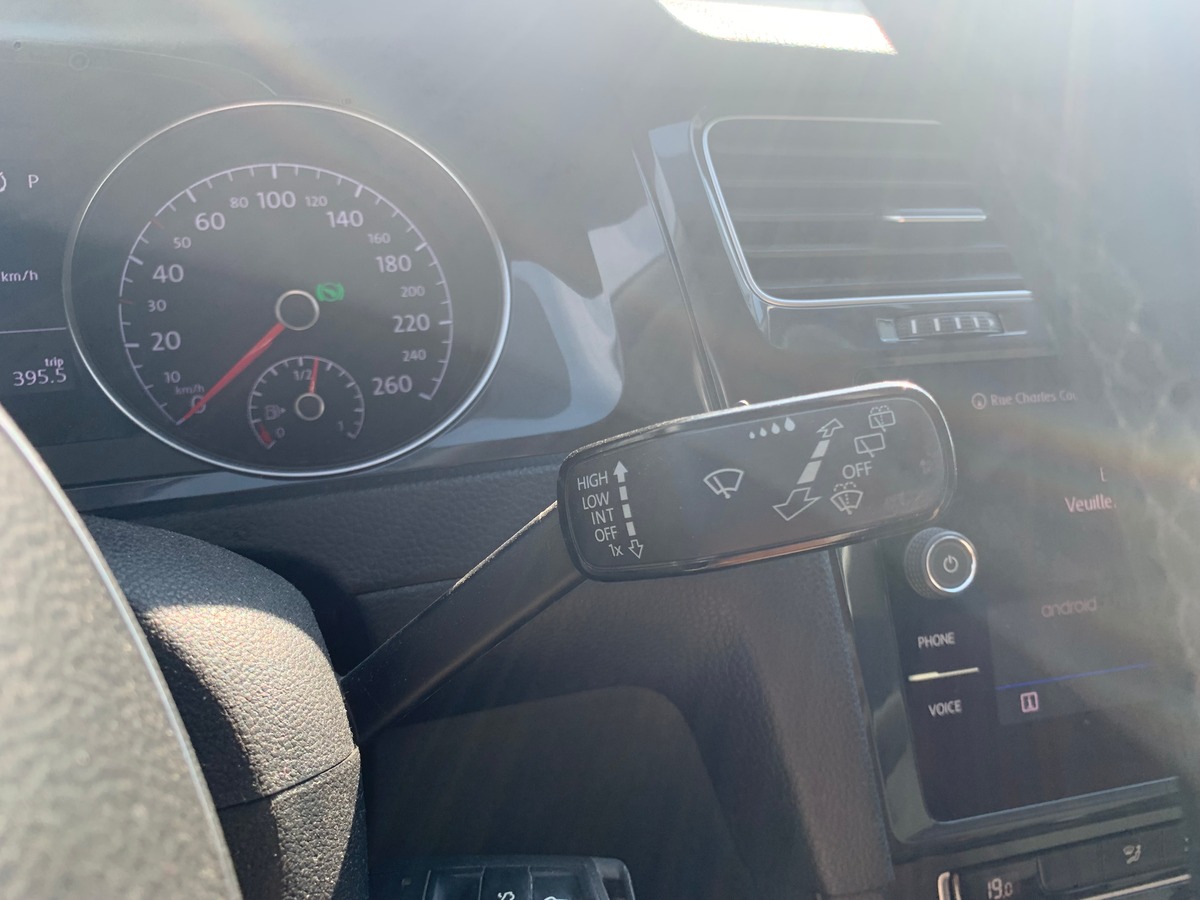 Volkswagen GOLF 7 115 ch | Confortline business | Régulateur adaptatif | Apple car play Android auto