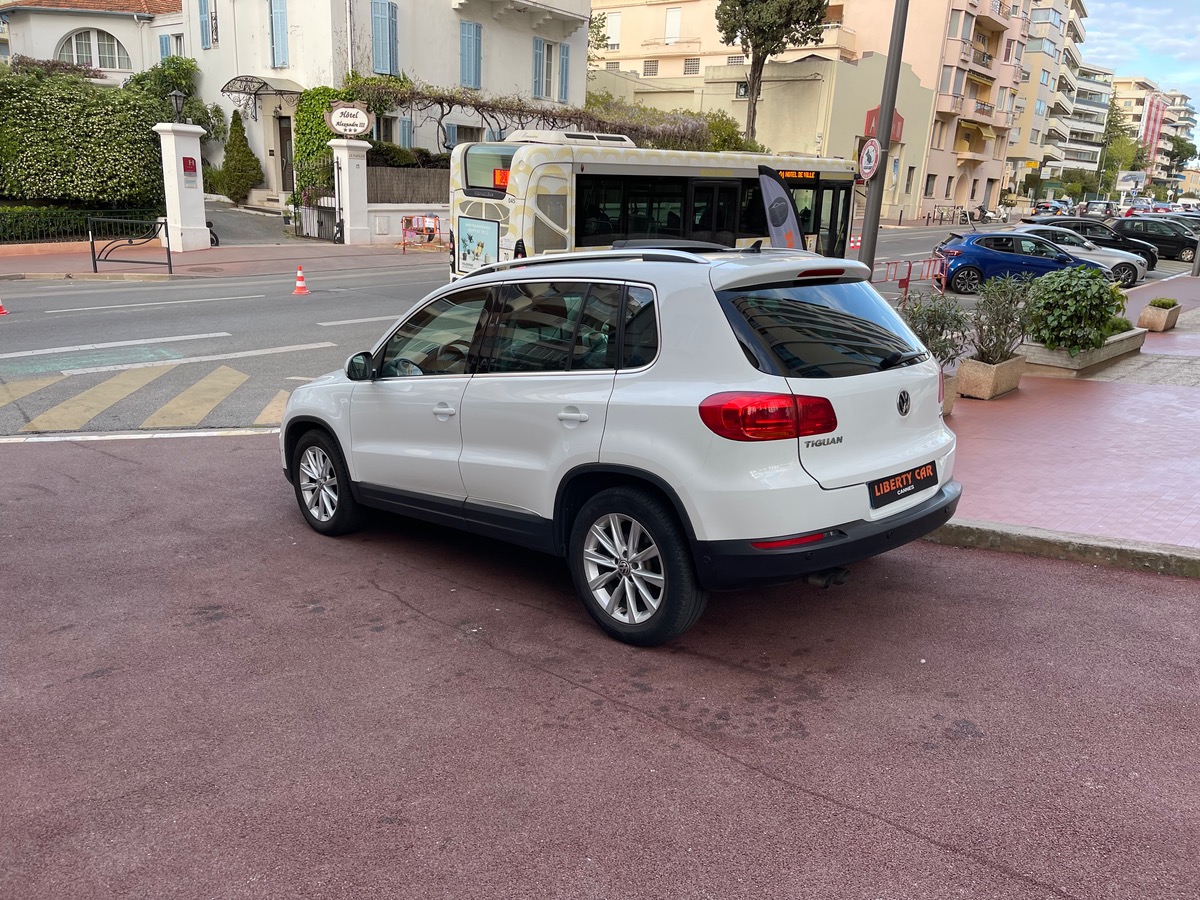 Volkswagen Tiguan 2.0tdi Phase 2 110CV CARAT/TOIT
