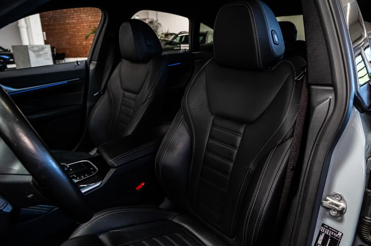 Bmw i4 M50 544ch xDrive GranCoupé Toit ouvrant Gris M Brooklyn
