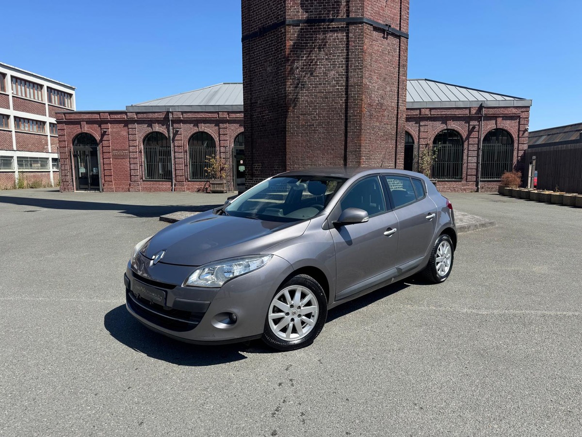 RENAULT Megane 3 2.0 i 16V CVT-BVA 140 Privilège - boite automatique - Garantie