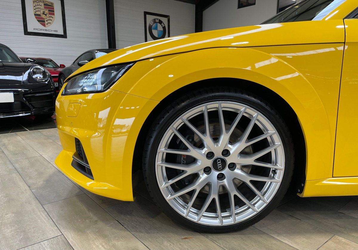 Audi TTS Série 3 ROADSTER 2.0L TFSI QUATTRO S-TRONIC 310 - ENTRETIEN CONSTRUCTEUR x