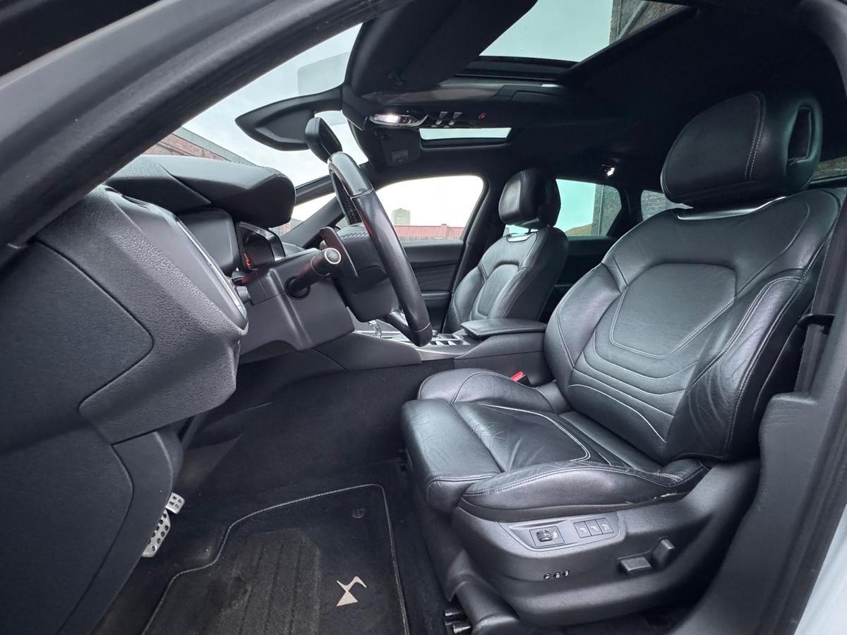Citroën DS5 1.6 e-HDi SoChic Boite automatique - Révisé - Garantie