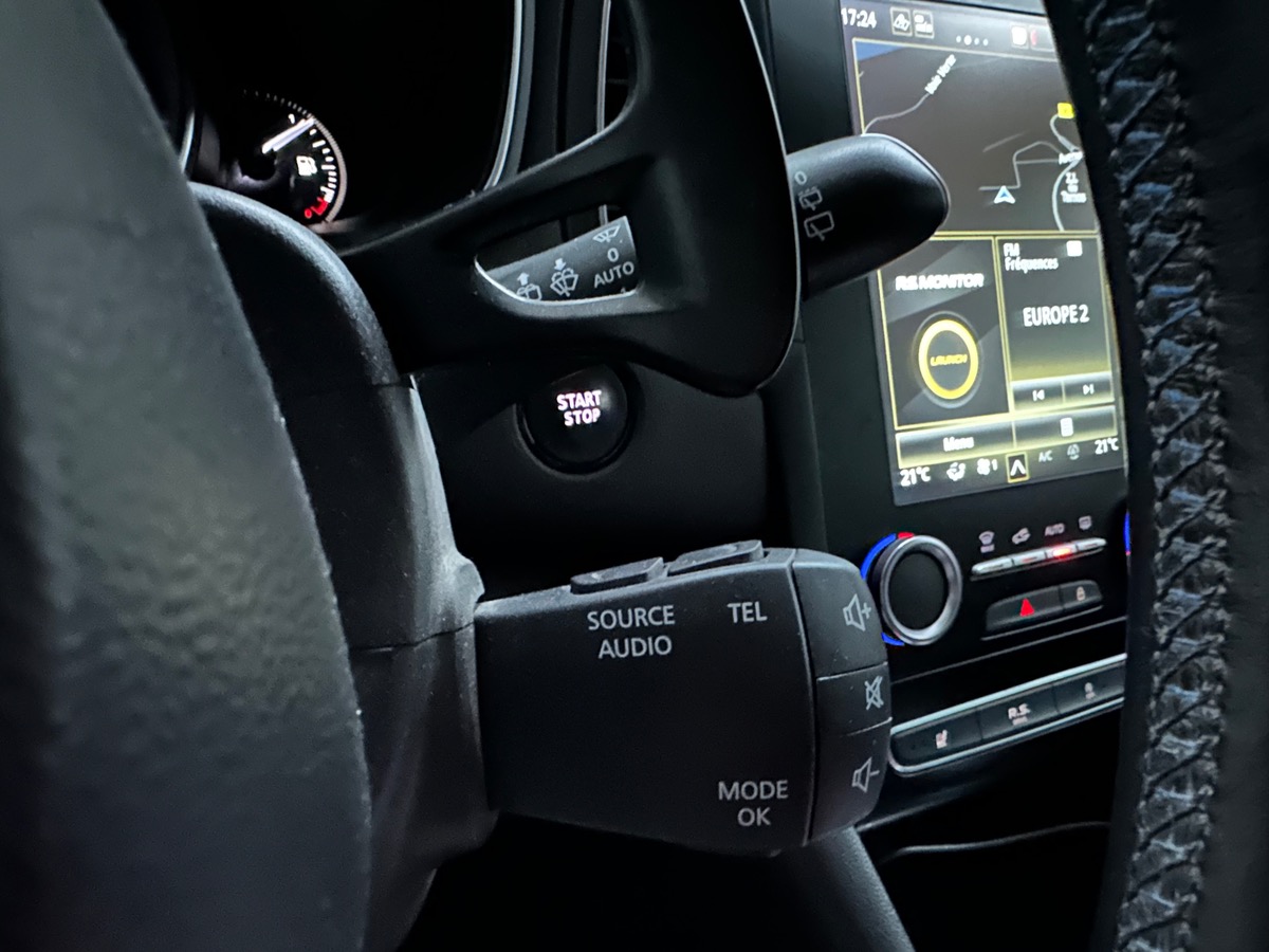 RENAULT Megane 1.6 TCe 205ch energy GT EDC Pack Bose / entretien complet Renault