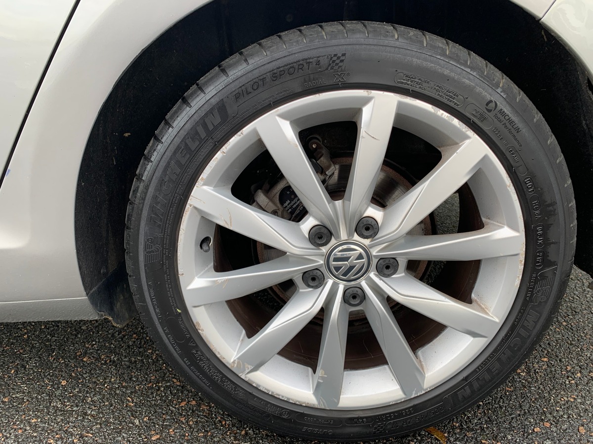 Volkswagen Golf 105 ch | Régulateur vitesse | Radar de stationnement avant arriére | GPS | Bluetooth