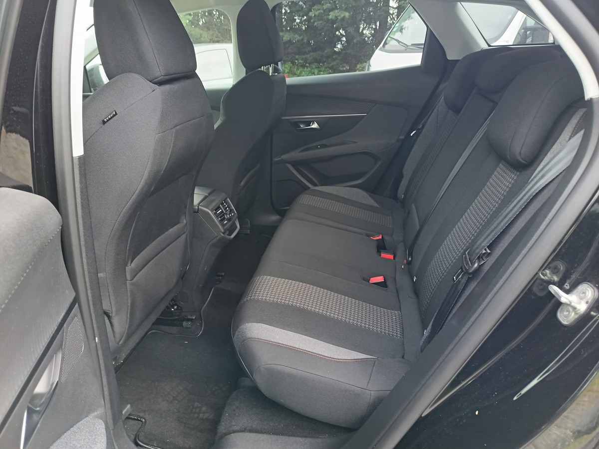 Peugeot 3008 1.5 BLUEHDI 130 CH ACTIVE BUSINESS GTIE 6MOIS