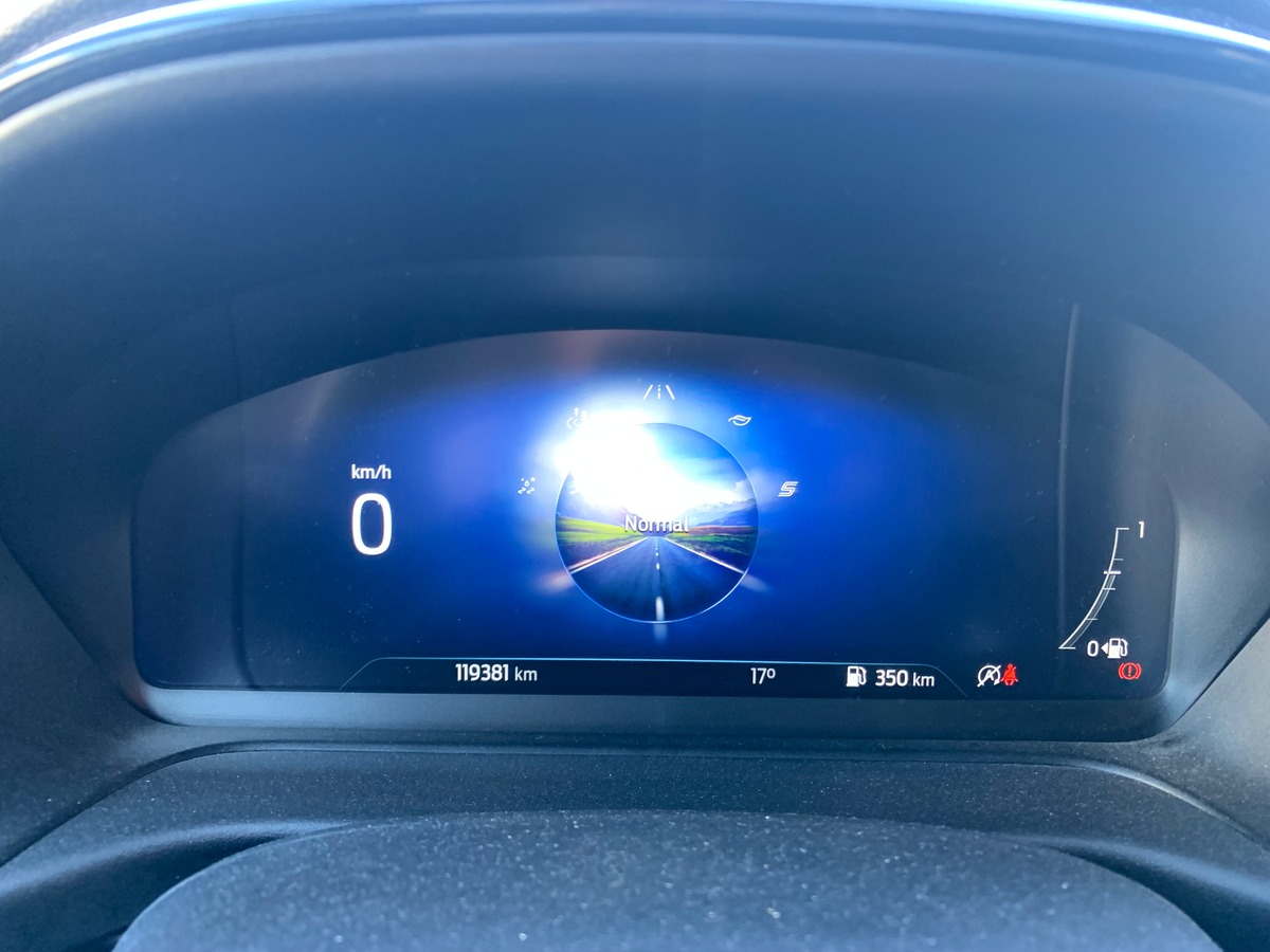 Ford Puma 125 | St-Line | 1iére MAIN | Attelage | Flexifuel équipé d'origine | Android Auto | Radar