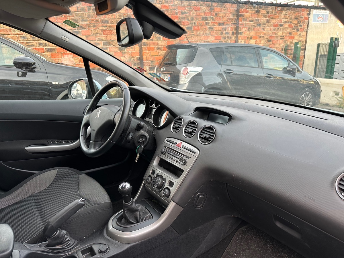 Peugeot 308 1.6 HDI 92 CV 1er main 4X 