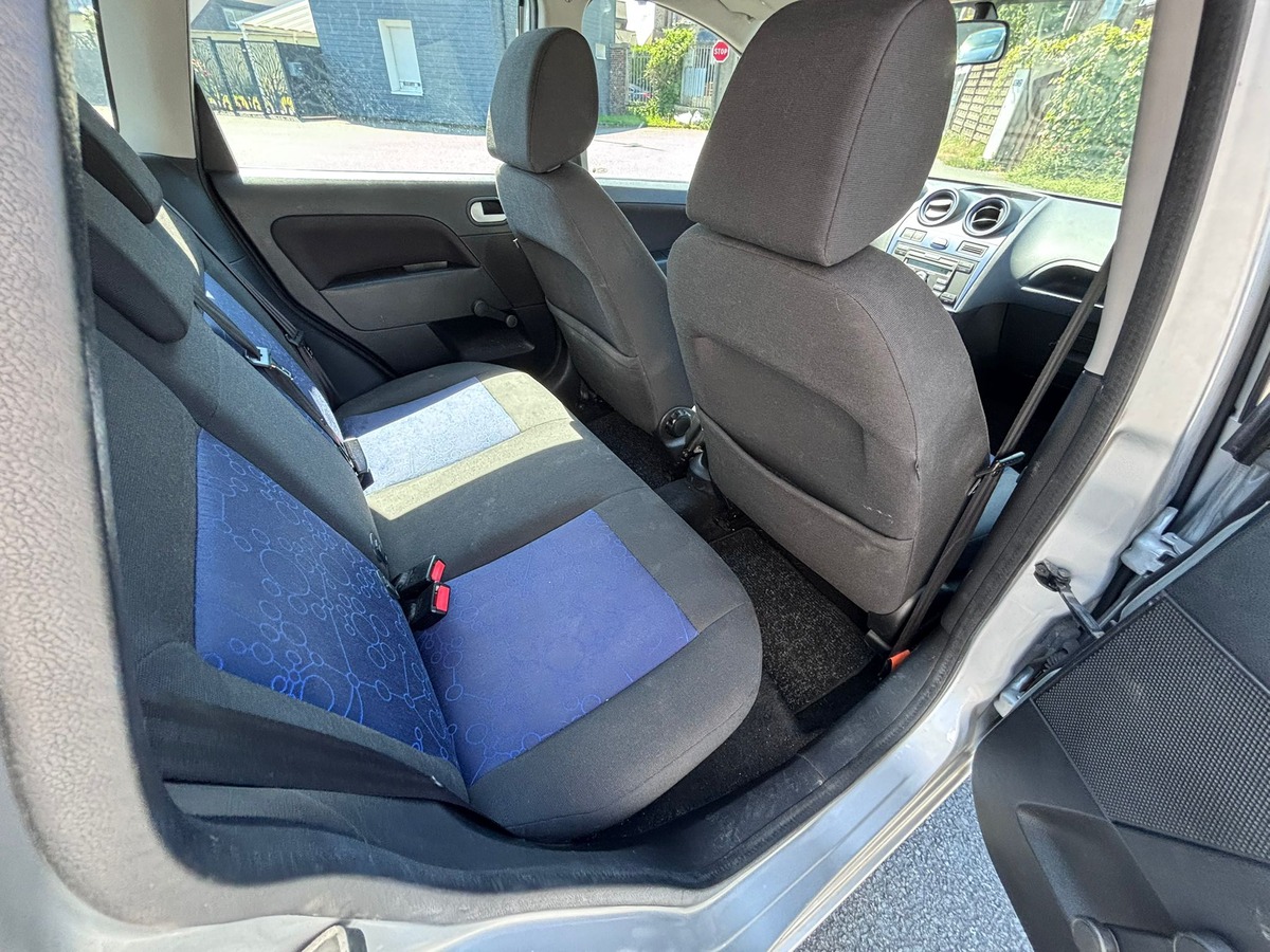 Ford Fiesta V 1.25 60 TREND 5P - Révisée - Garantie