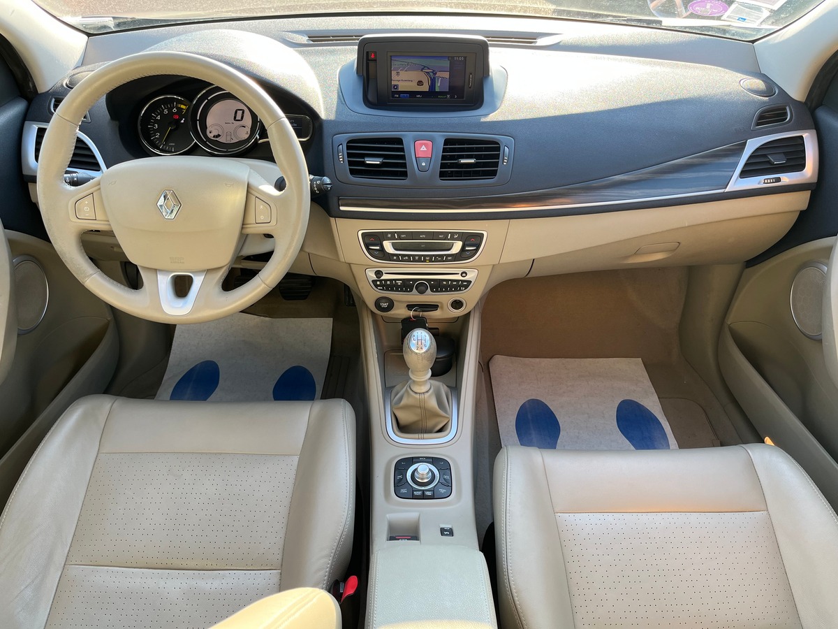 RENAULT Megane III 1.4 TCe 131 CH PRIVILÈGE