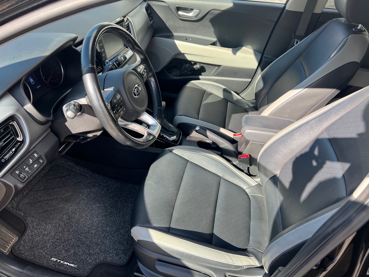 Kia Stonic Premium T-GDI 120cv DCT7, SUIVI COMPLET KIA, SIEGES CHAUFFANTS, CARPLAY