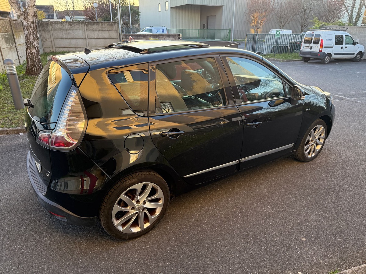 RENAULT Scenic 1.6 DCI 130 CV SL LOUNGE 1er main en 4XCB