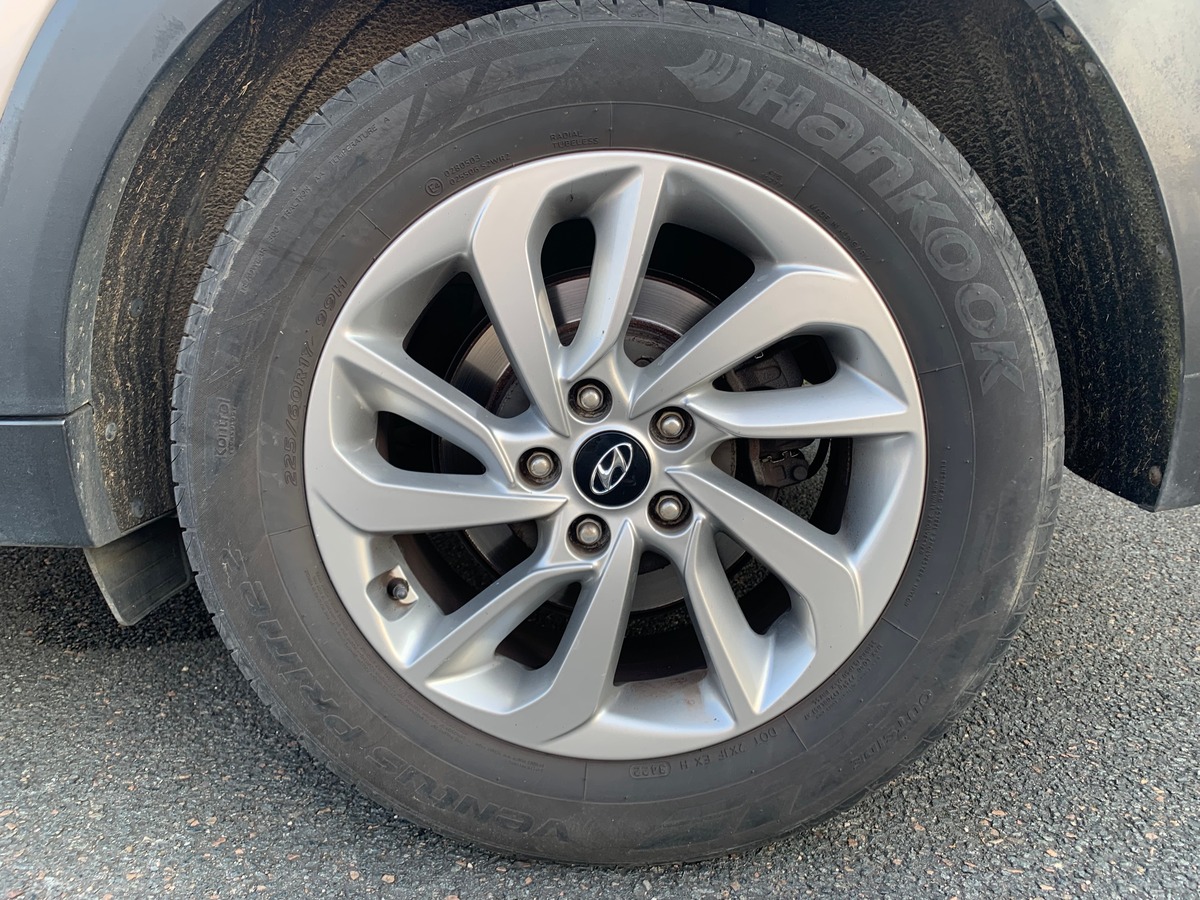 Hyundai Tucson 115 | Intuitive | 1.7 CRDI | 2WD | Régulateur vitesse | GPS | Attelage | Caméra recul