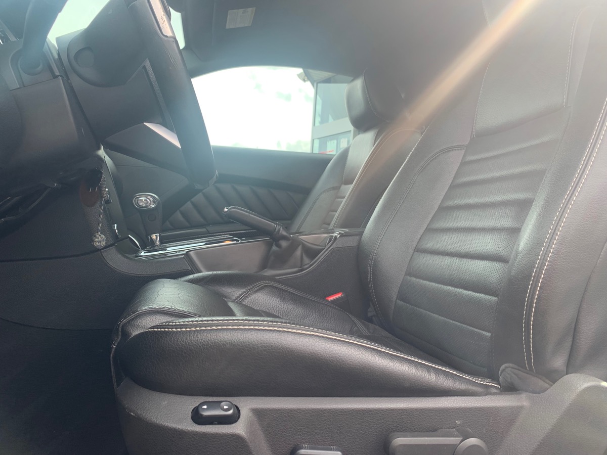 Ford Mustang 215 ch | V6