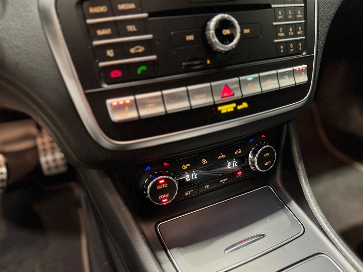 Mercedes-Benz Classe GLA 250 4MATIC 7G-DCT 211 AMG FASCINATION FULL