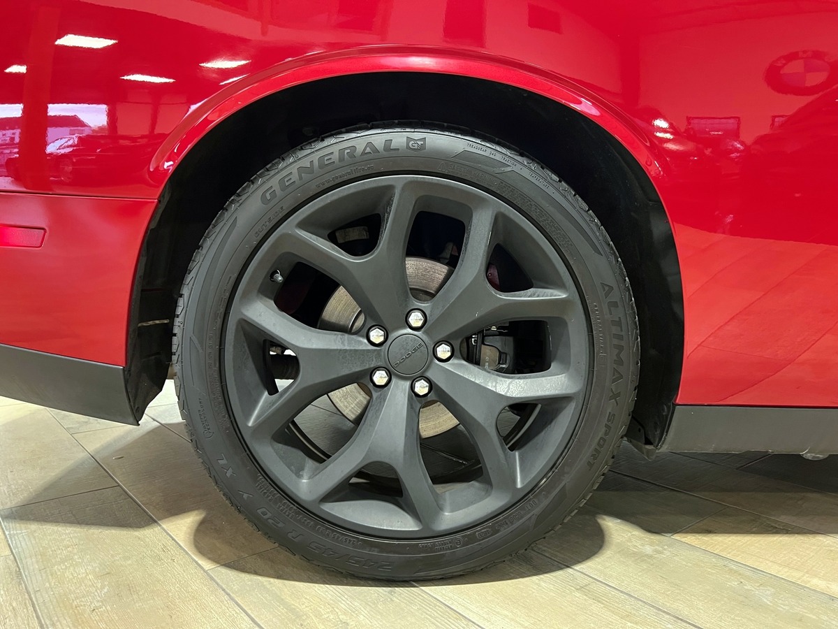 Dodge Challenger V8 HEMI 5.7 371  R/T PLUS TO