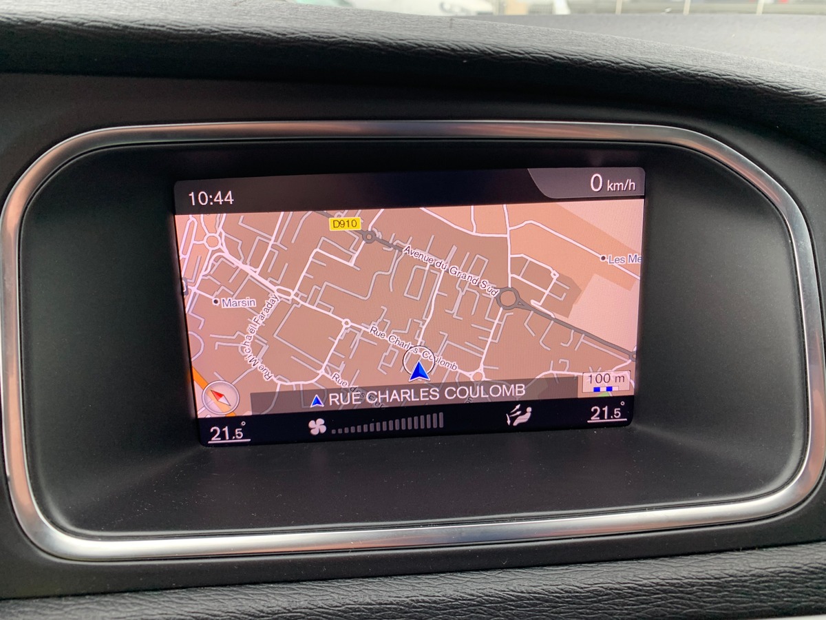 Volvo V40 Cross Country 150 ch | Toit panoramique | Cuir | GPS | Régulateur de vitesse