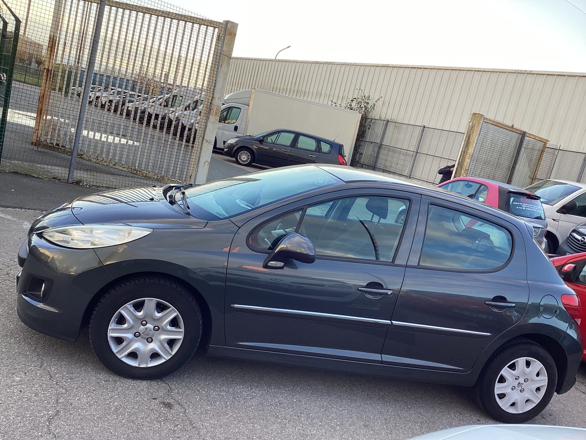 Peugeot 207 1.4 VTI Tendance