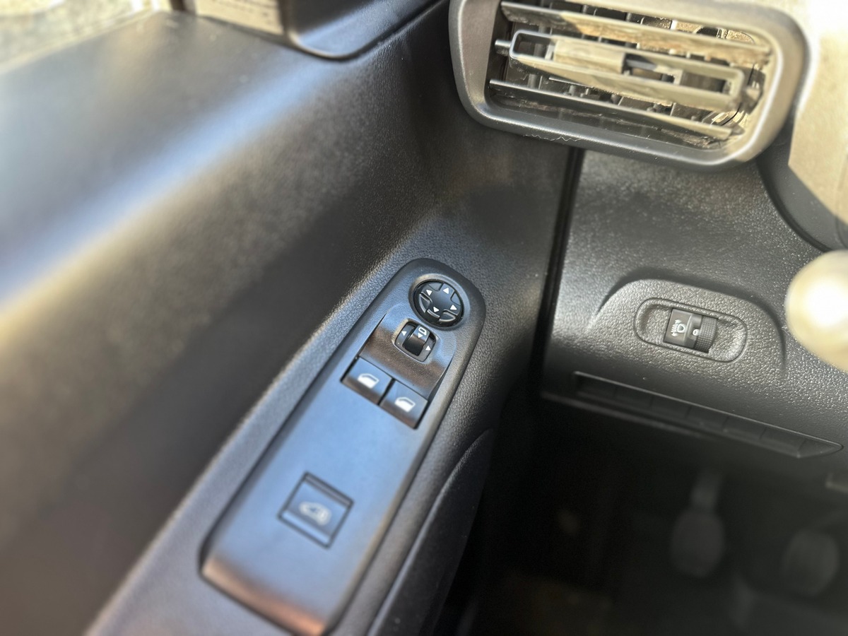 Citroën Berlingo Utilitaire M 1.5 BlueHDi 102 cv RIEN A PREVOIR - CARPLAY - CAMERA DE RECUL