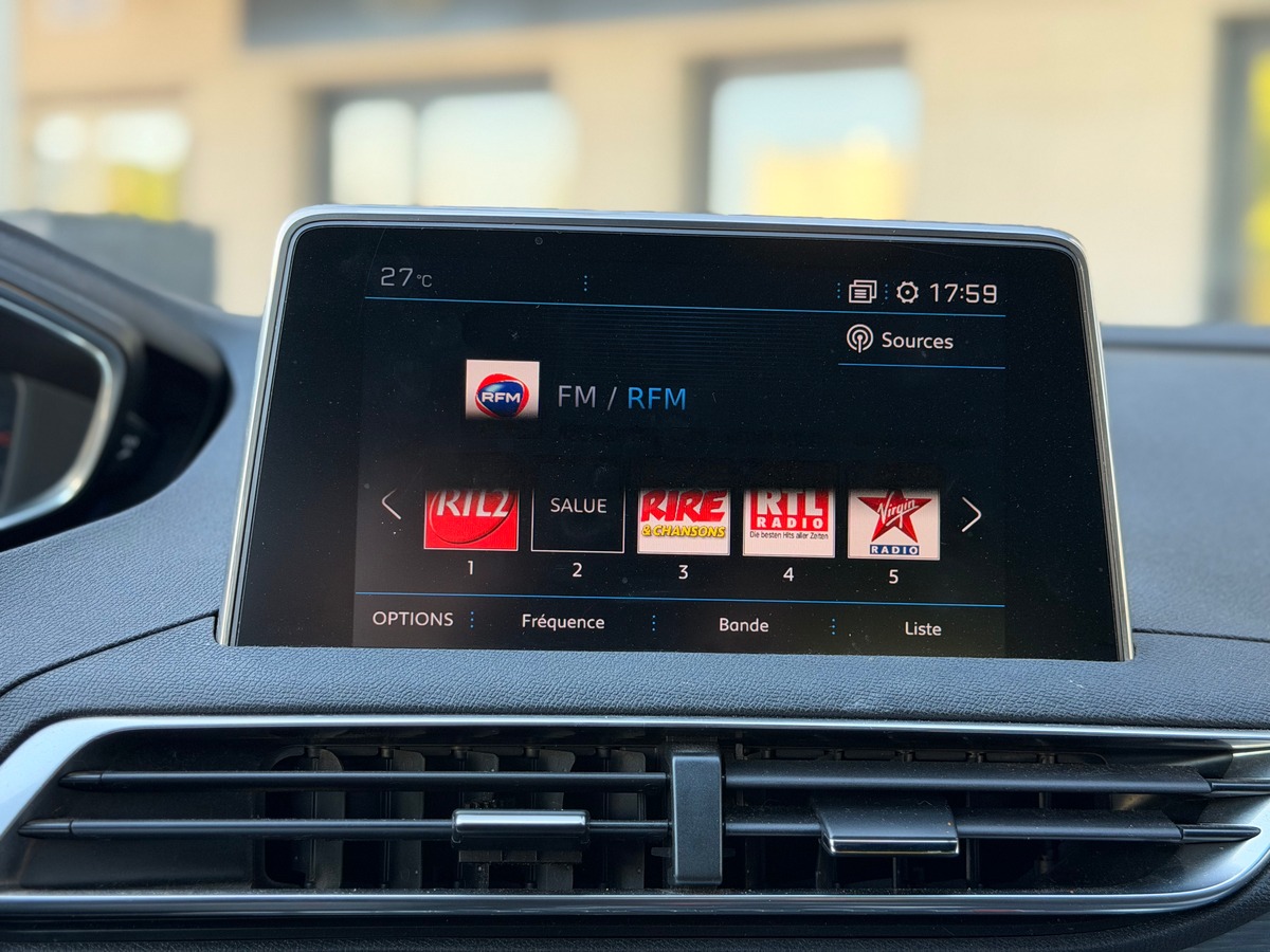 Peugeot 3008 II GT 2.0 BlueHDi EAT6 181 cv - Sièges Alcantara