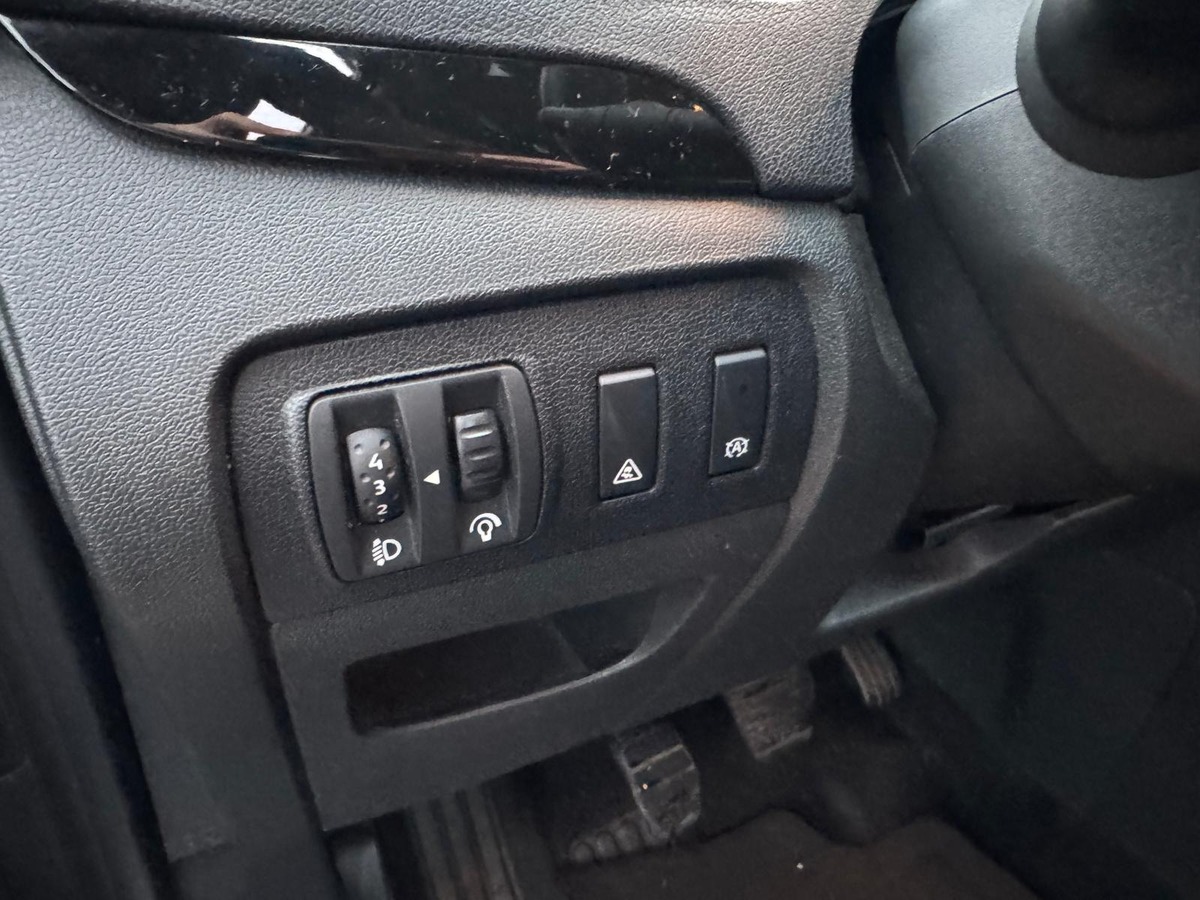 RENAULT Grand Scenic 1.5 DCI 110-7 Places- BOSE Edition-Garantie