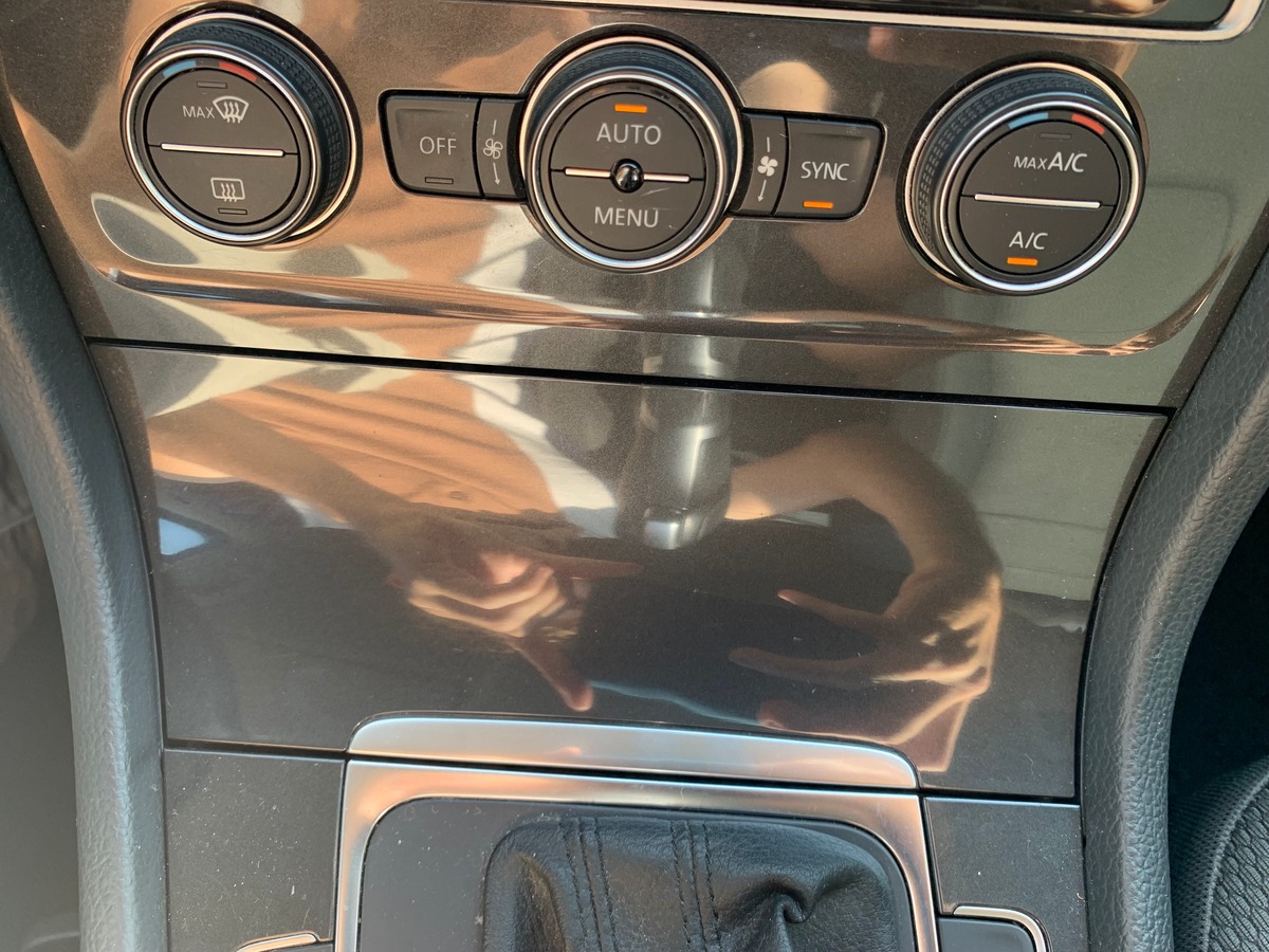 Volkswagen GOLF 7 115 ch | Confortline business | Régulateur adaptatif | Apple car play Android auto