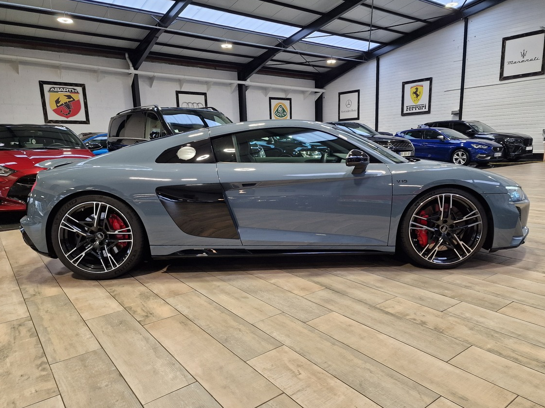 Audi R8 5.2 V10 FSI RWD LIGNE MILTEK 540CH
