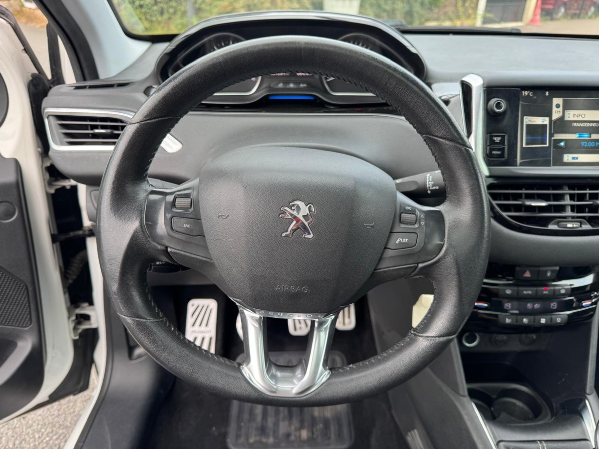 Peugeot 208 1.6 e-HDi 115cv Allure - Garantie