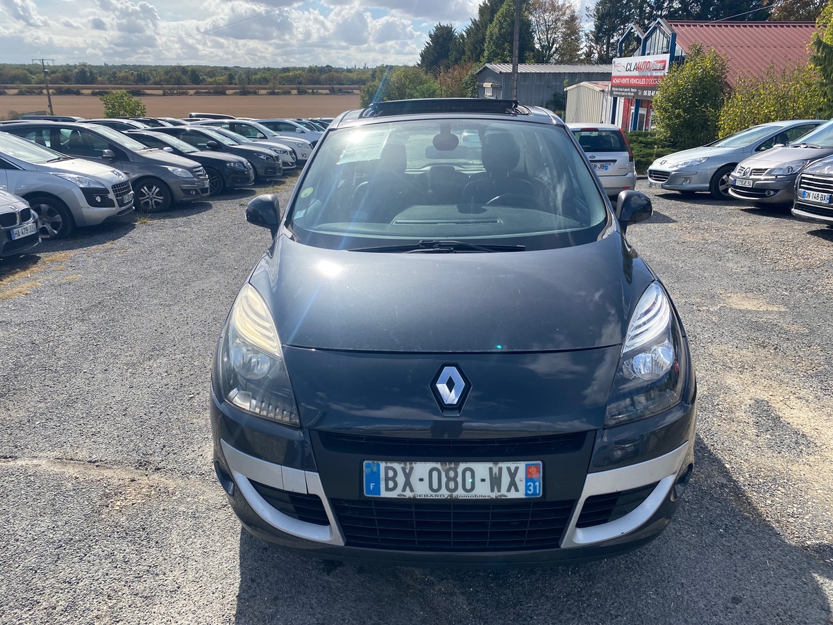 RENAULT Scenic III 1.5 dci 110cv toit ouvrant privilège 218000km