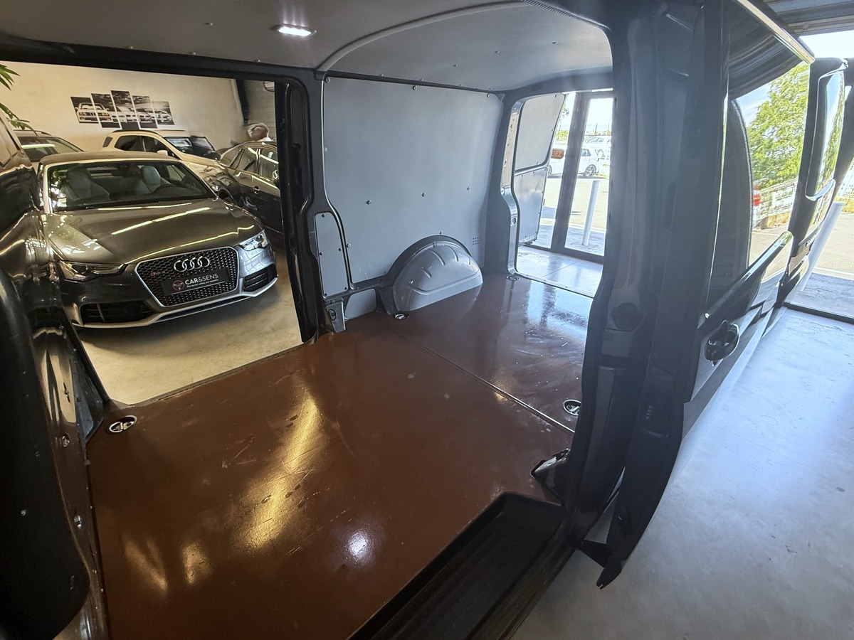 Volkswagen Transporter 2.0 TDI 204 Ch 4MOTION DSG7 / ATTELAGE / CARPLAY / CAMERA