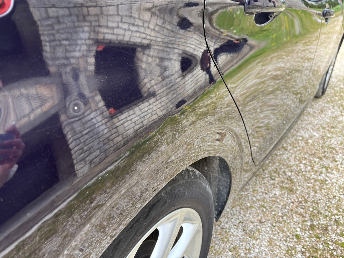Peugeot 208 VTI - 82CH - STYLE - DISTRIBUTION OK