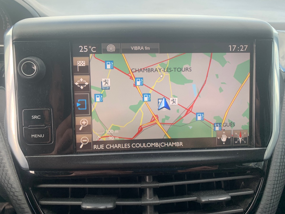Peugeot 2008 100 ch | Style | Régulateur de vitesse | GPS | Bluetooth | Radar arriére | Barres toit