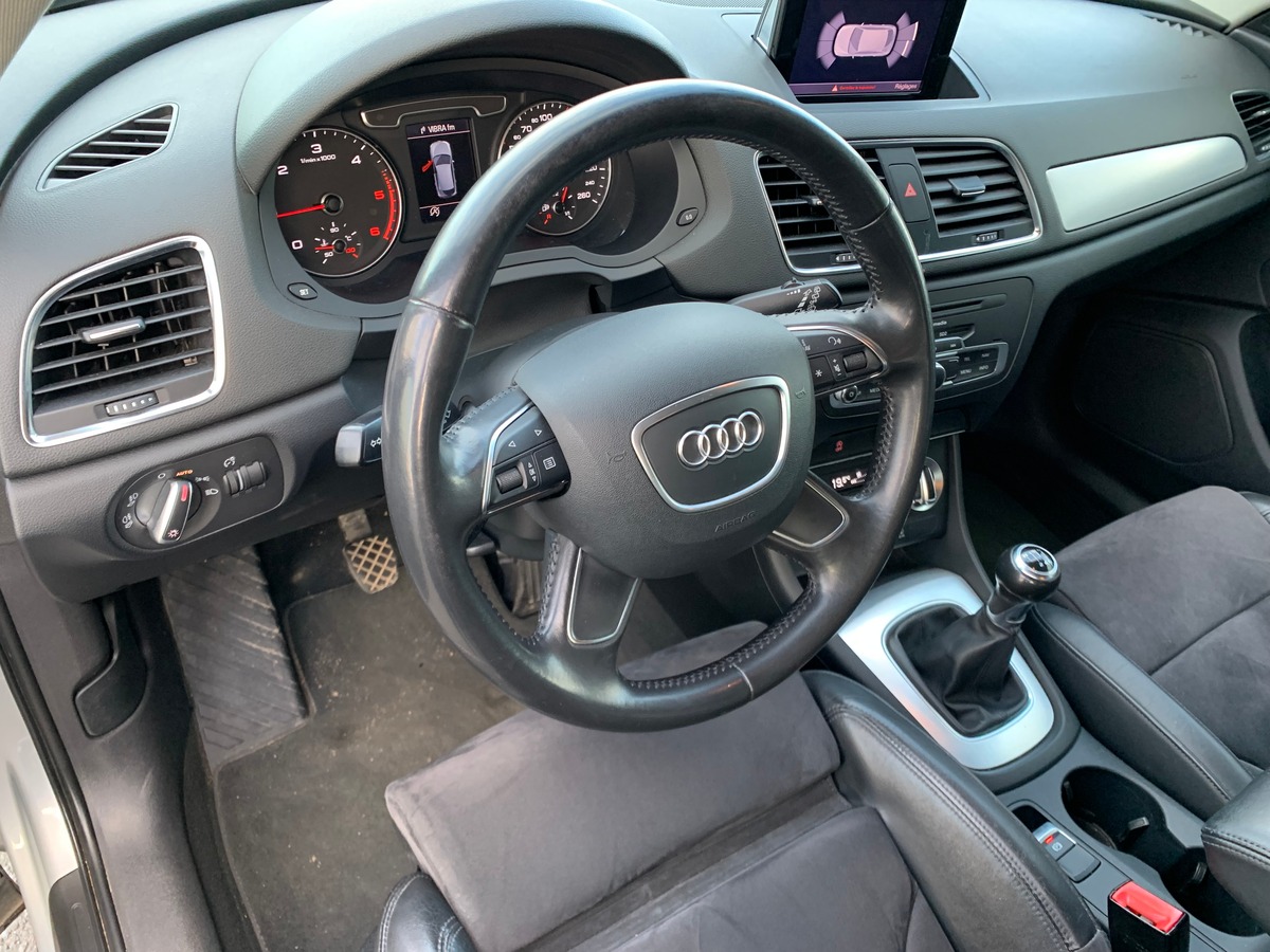Audi Q3 177 | Sport design | Radar stationnement avant arriére | Régulateur vitesse | Attelage | Gps