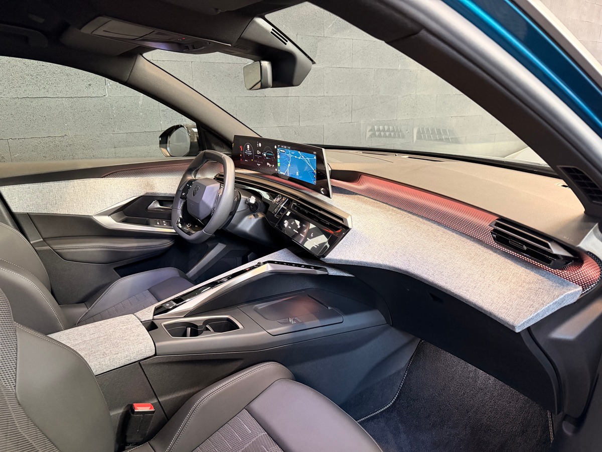 Peugeot 3008 GT Hybrid 145ch e-DCS6 Garantie Peugeot