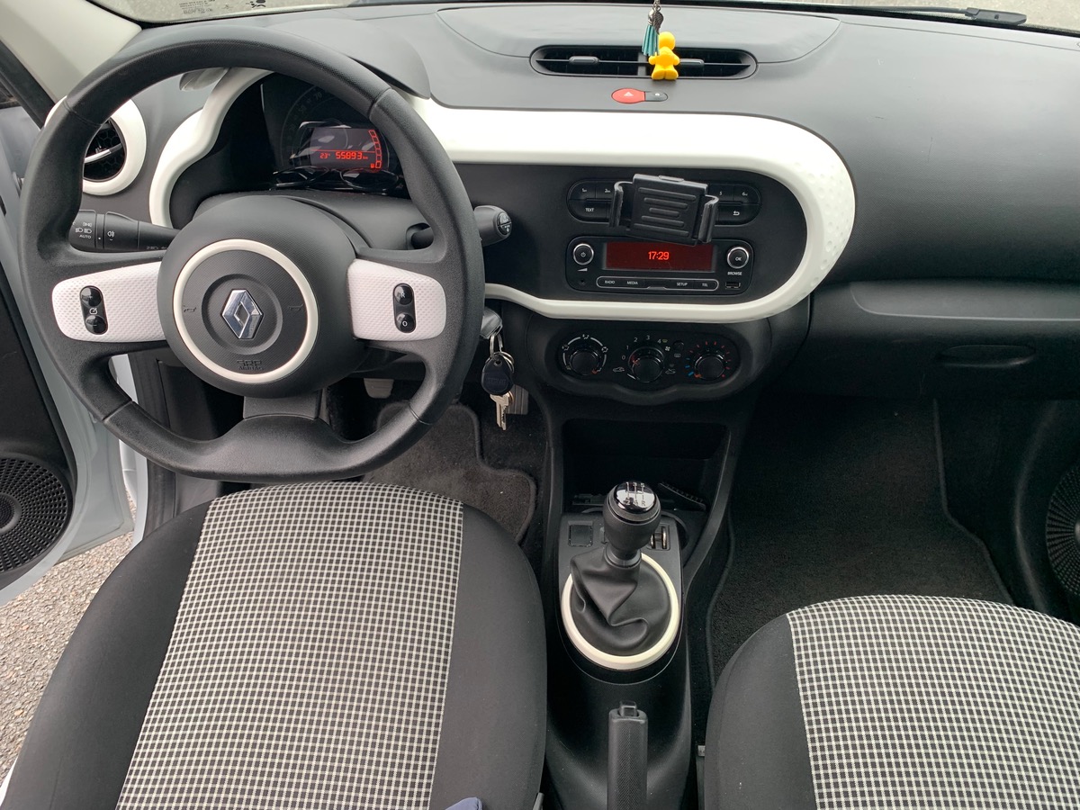 RENAULT Twingo LIFE | Radio Connect R&Go + support téléphone | Limiteur de vitesse.