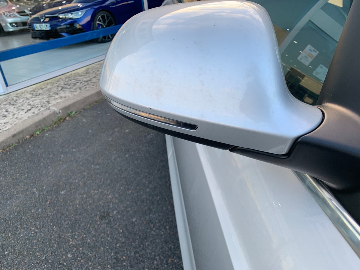 Audi Q3 177 | Sport design | Radar stationnement avant arriére | Régulateur vitesse | Attelage | Gps