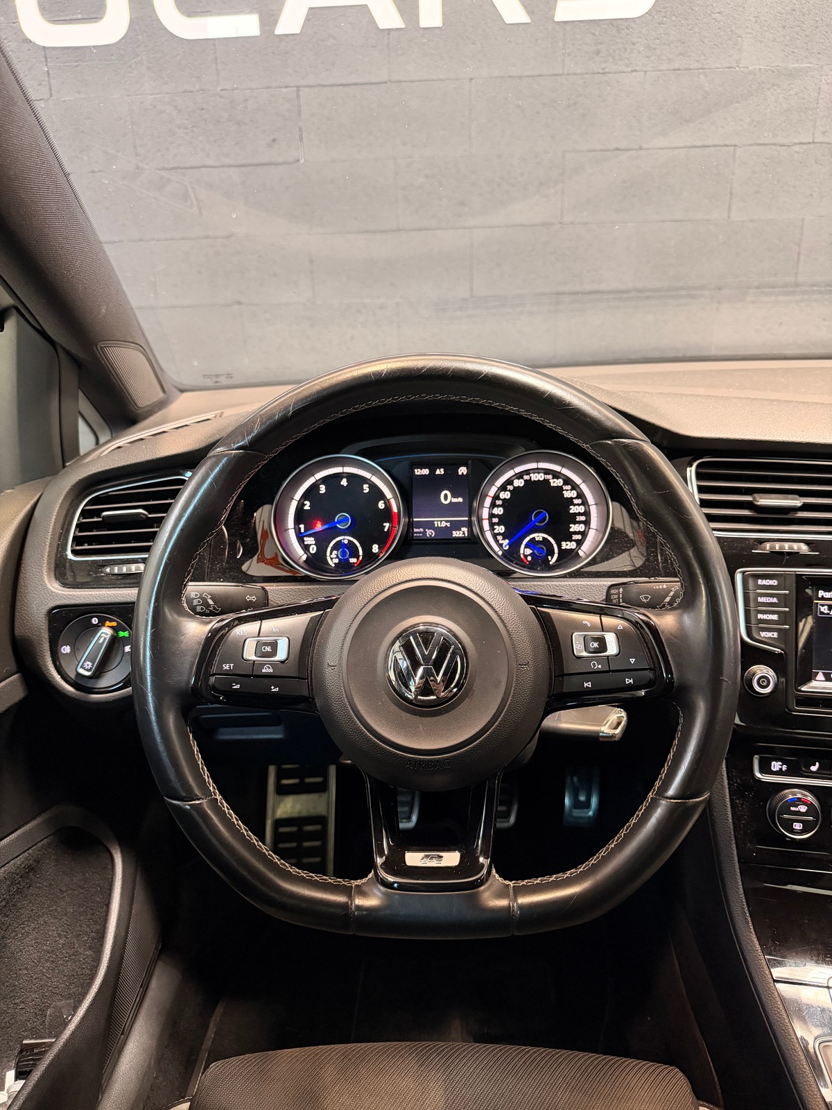 Volkswagen Golf 7 R 300 4 MOTION