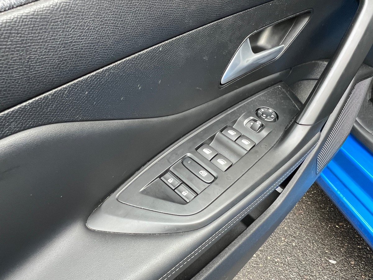 Peugeot 308 Allure 1.5 Blue HDI 130cv EAT8