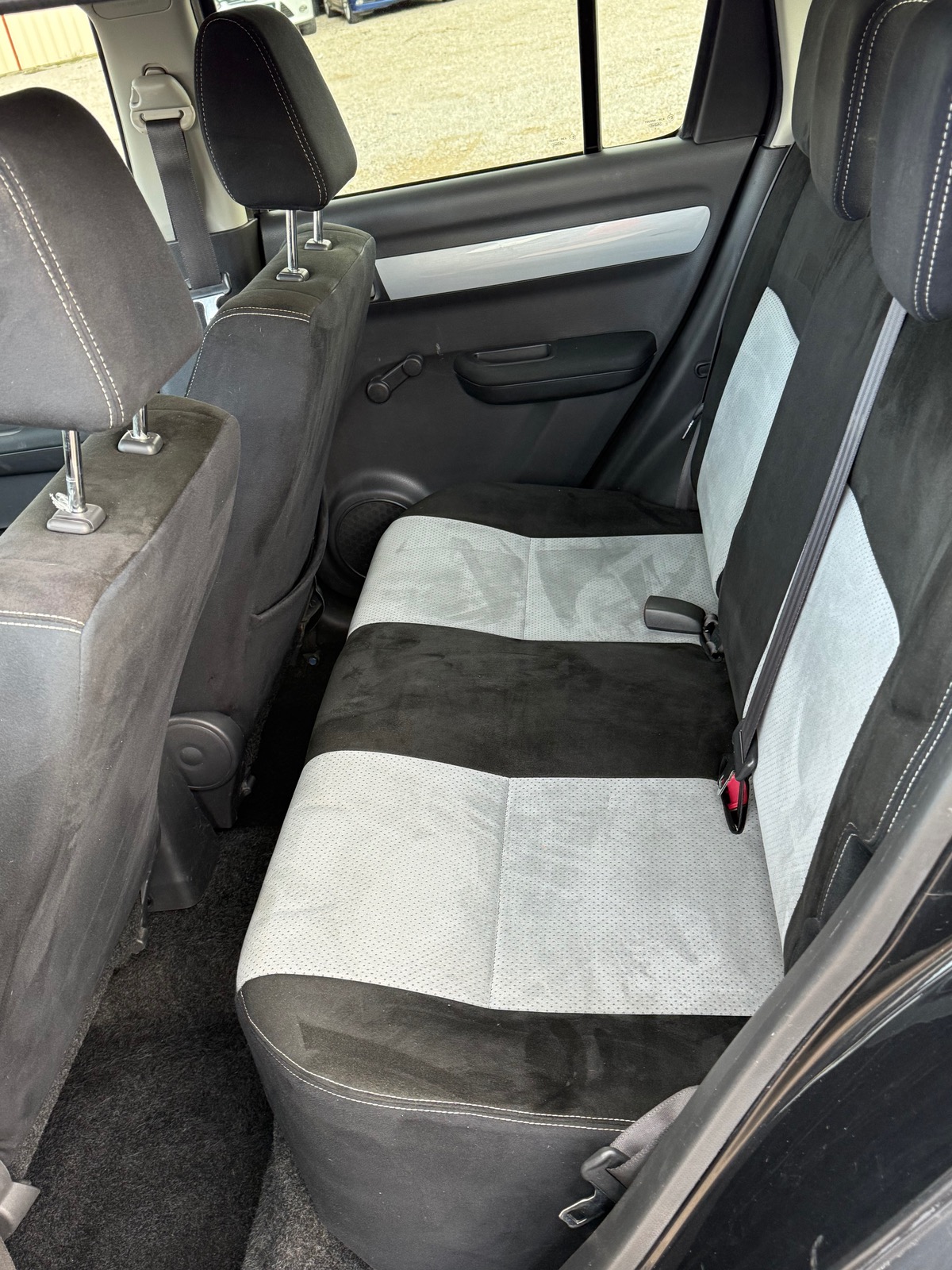 Suzuki Swift 1.3i 92CH EMBRAYAGE NEUF PARFAITE ÉTAT