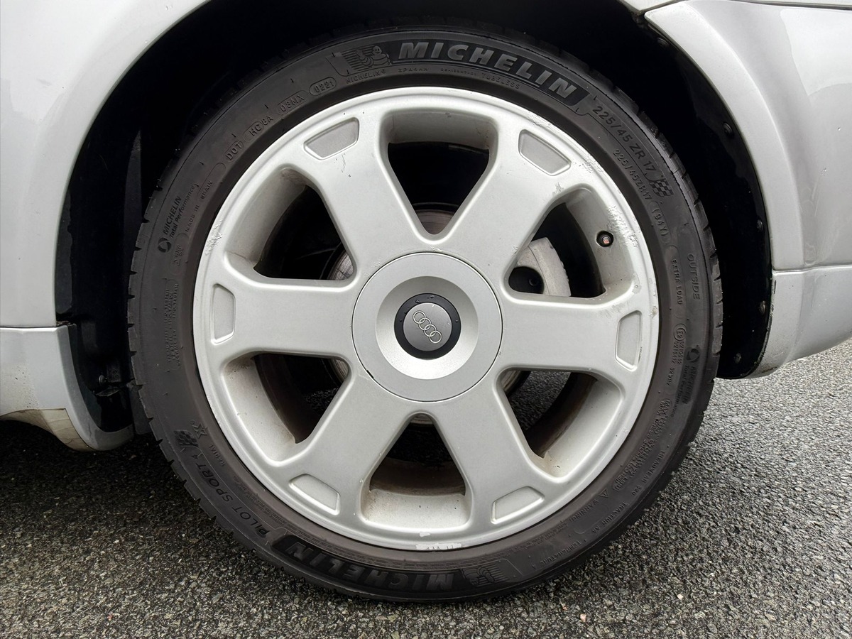 Audi S3 8L QUATTRO 210 1.8T
