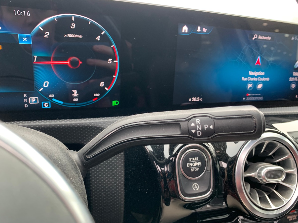 Mercedes-Benz Classe A 116 ch | Progressive line | Pack Sport Black | Pack Premium Plus | Toit pano