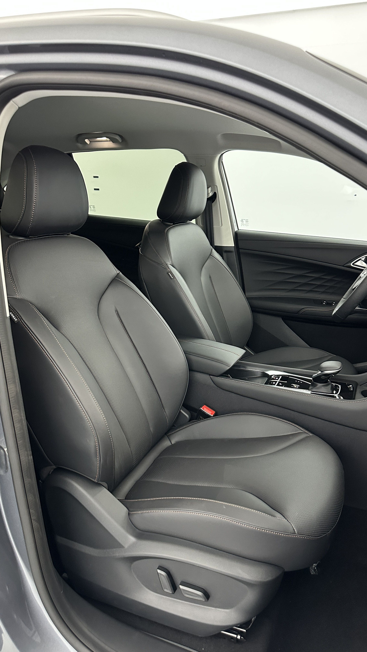 MG EHS 272 | 1.5T PHEV | Luxury | Caméra 360° | Compteur numérique 12,3''| PLUSIEURS COLORIS