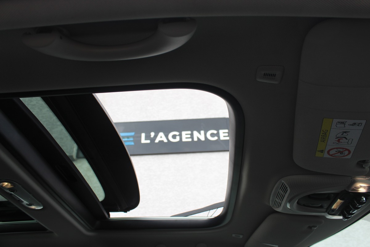 Mini Clubman III (F54) (2) 1.5 COOPER 136 ch EDITION PREMIUM PLUS BVA7 + TOIT OUVRANT + CARPLAY