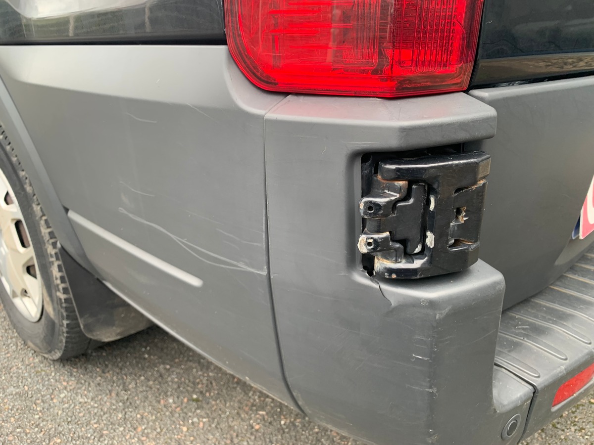 Ford TRANSIT 155 | Trend | Kit mains-libres Bluetooth | 1 Porte latérale coulissante | Climatisation